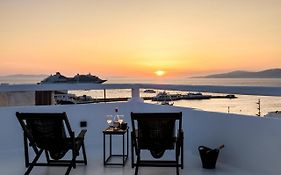 She Mykonos - The Residency